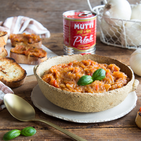 Friggione: Italian braised onions and tomatoes sauce-image