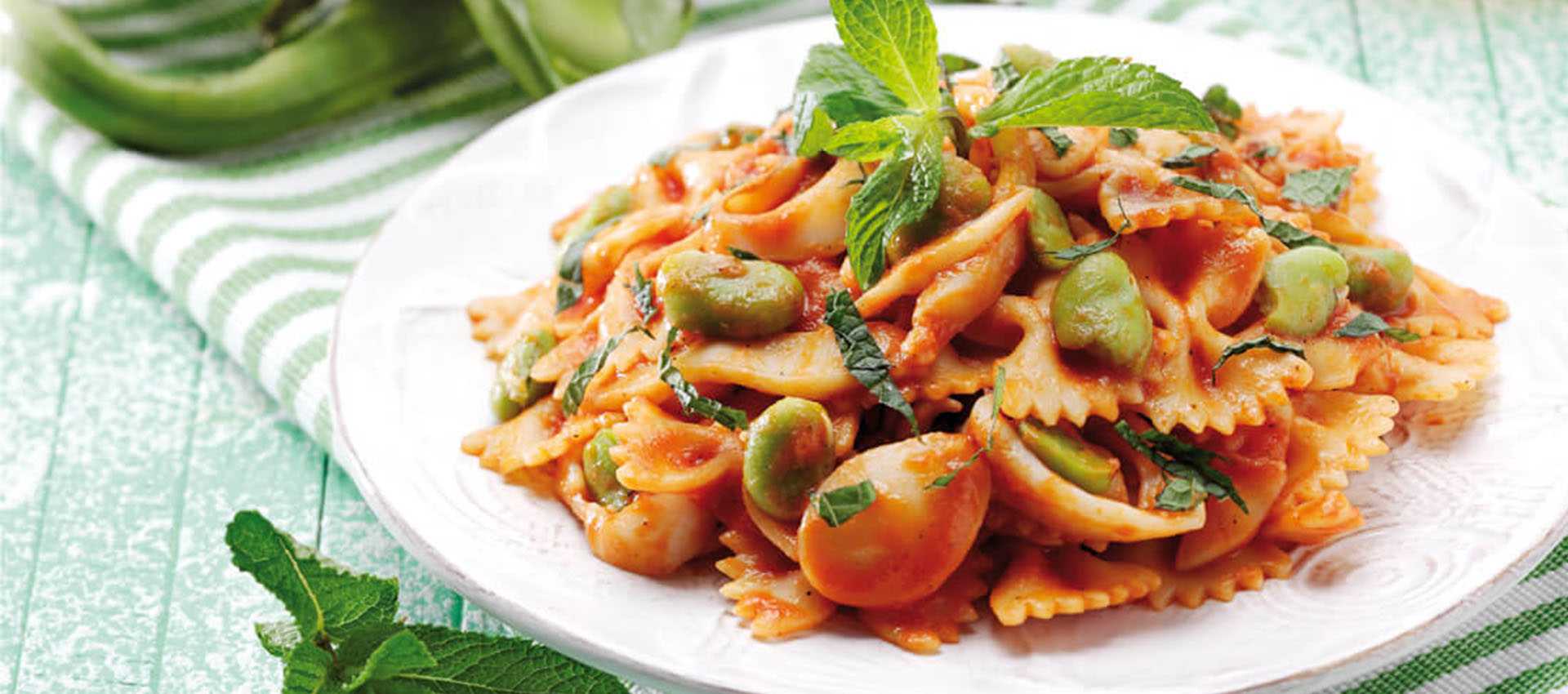 Farfalle med hestebønner og blæksprutte