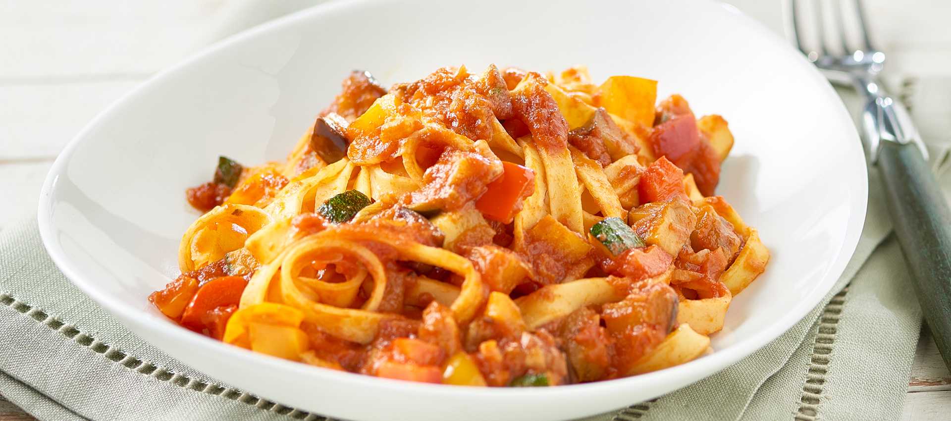 Tagliatelle med grøntsagsragout