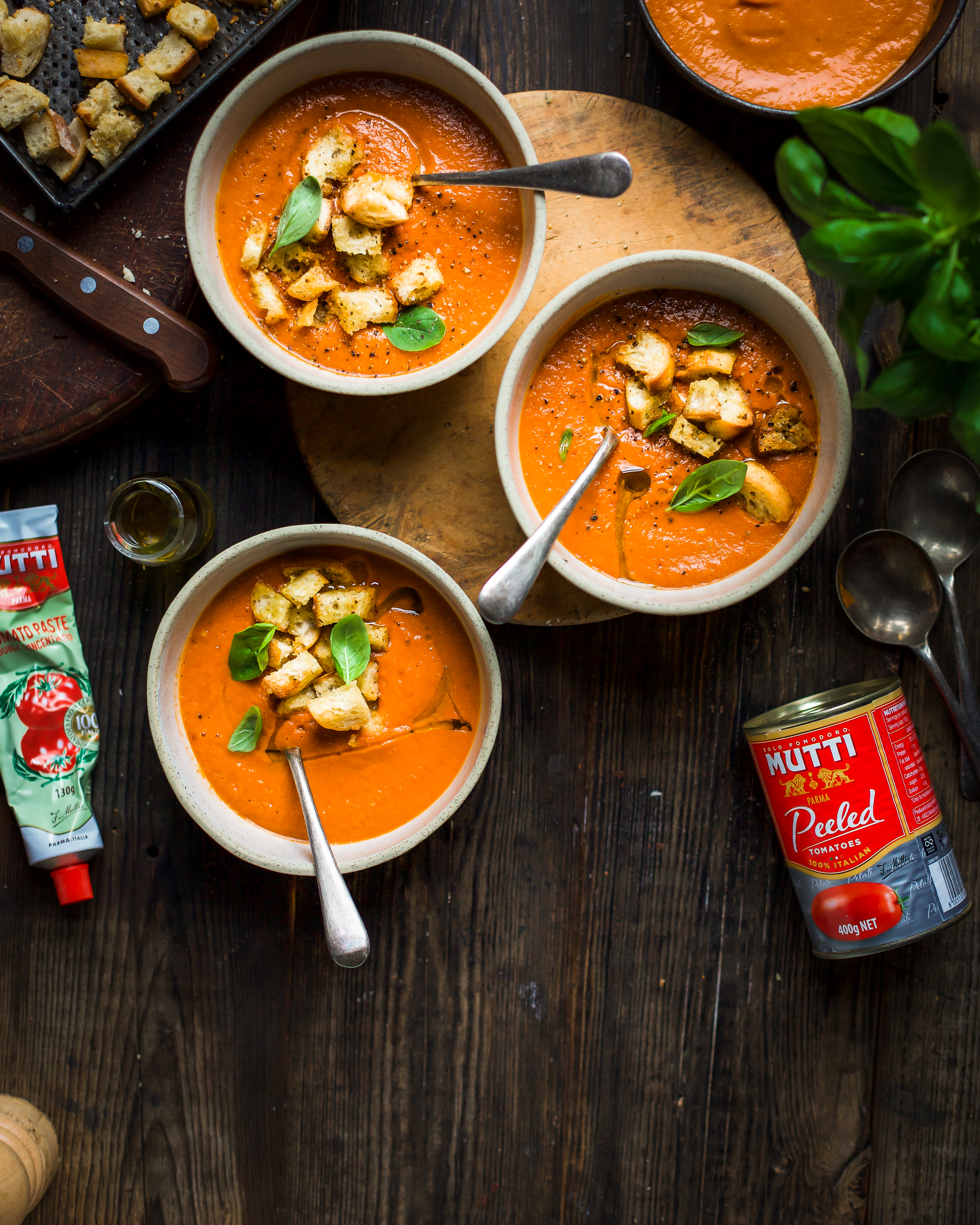 Tomatsuppe med croutoner