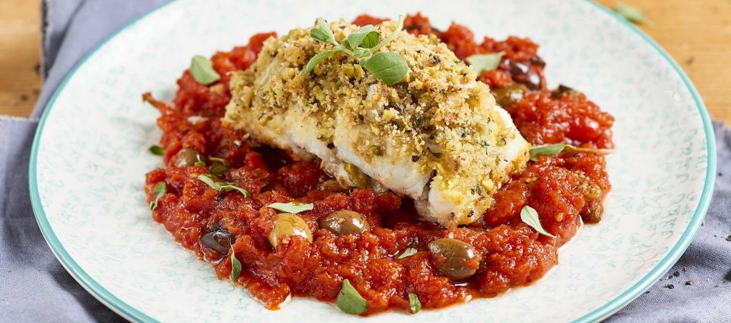 Ruller av rødspette med pistasj og tomatsaus Ruller av rødspette med pistasj og tomatsaus