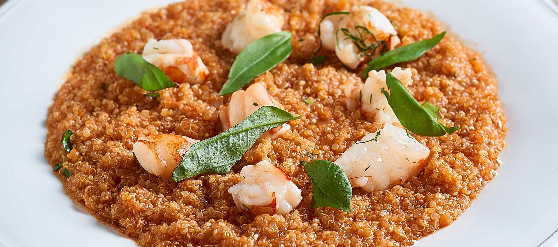 Krepsehaler med quinoa og tomat