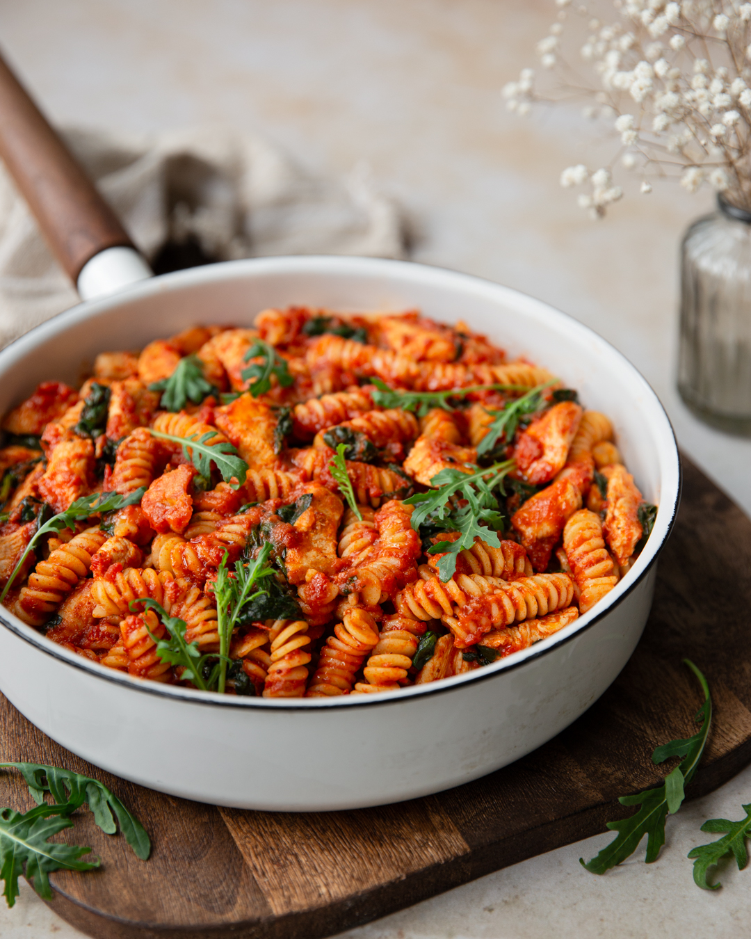 Pasta med spenat och kyckling