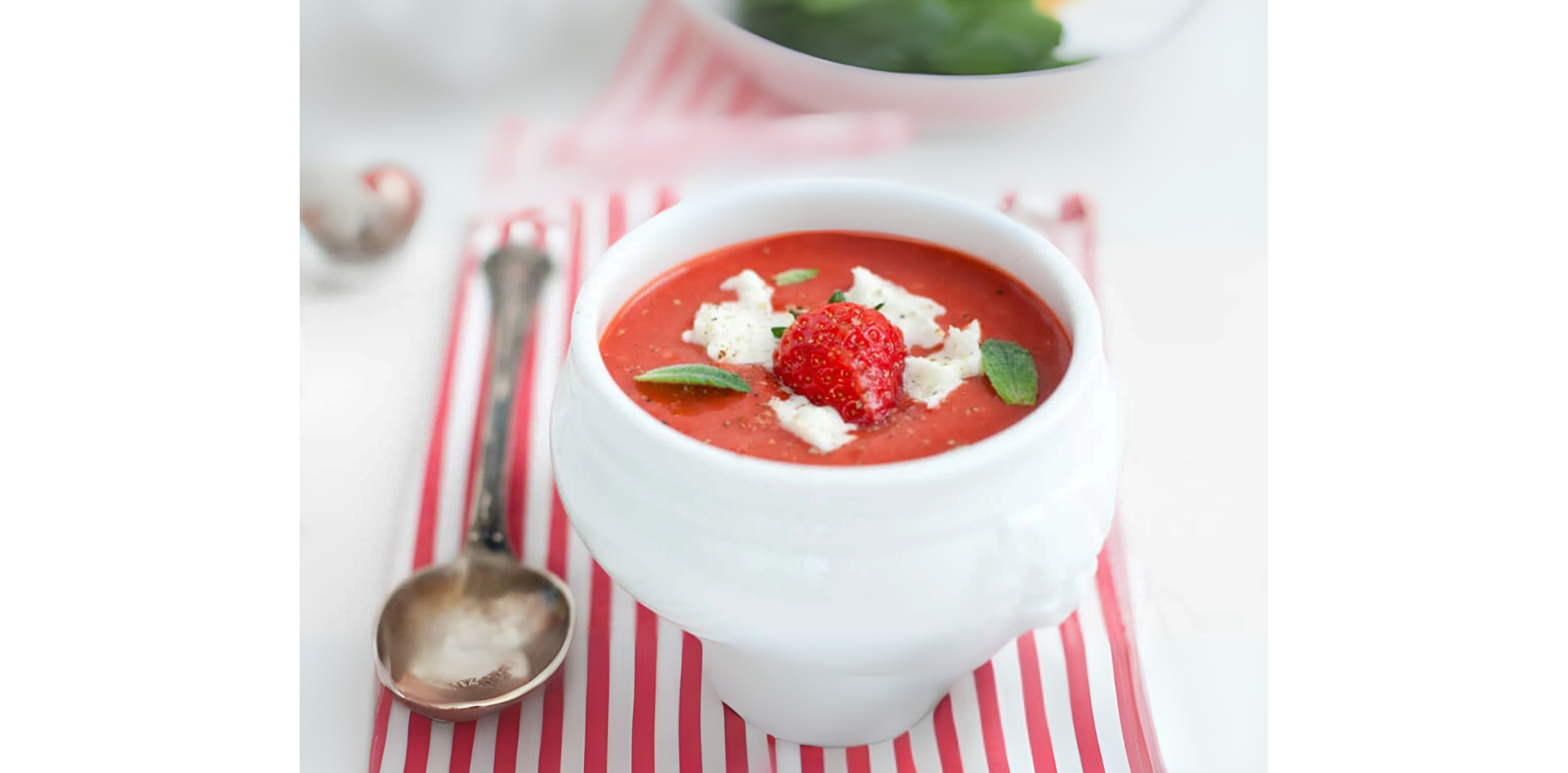 Tomatencreme-dip mit knusprigen kapern
