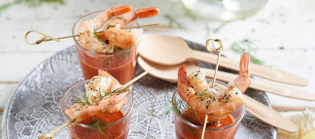 Fingerfood im Glas: Garnelen mit Crema Rossa Fingerfood im Glas: Garnelen mit Crema Rossa