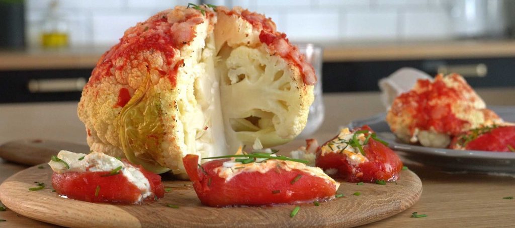 Gebratener Blumenkohl mit Tomaten Gebratener Blumenkohl mit Tomaten
