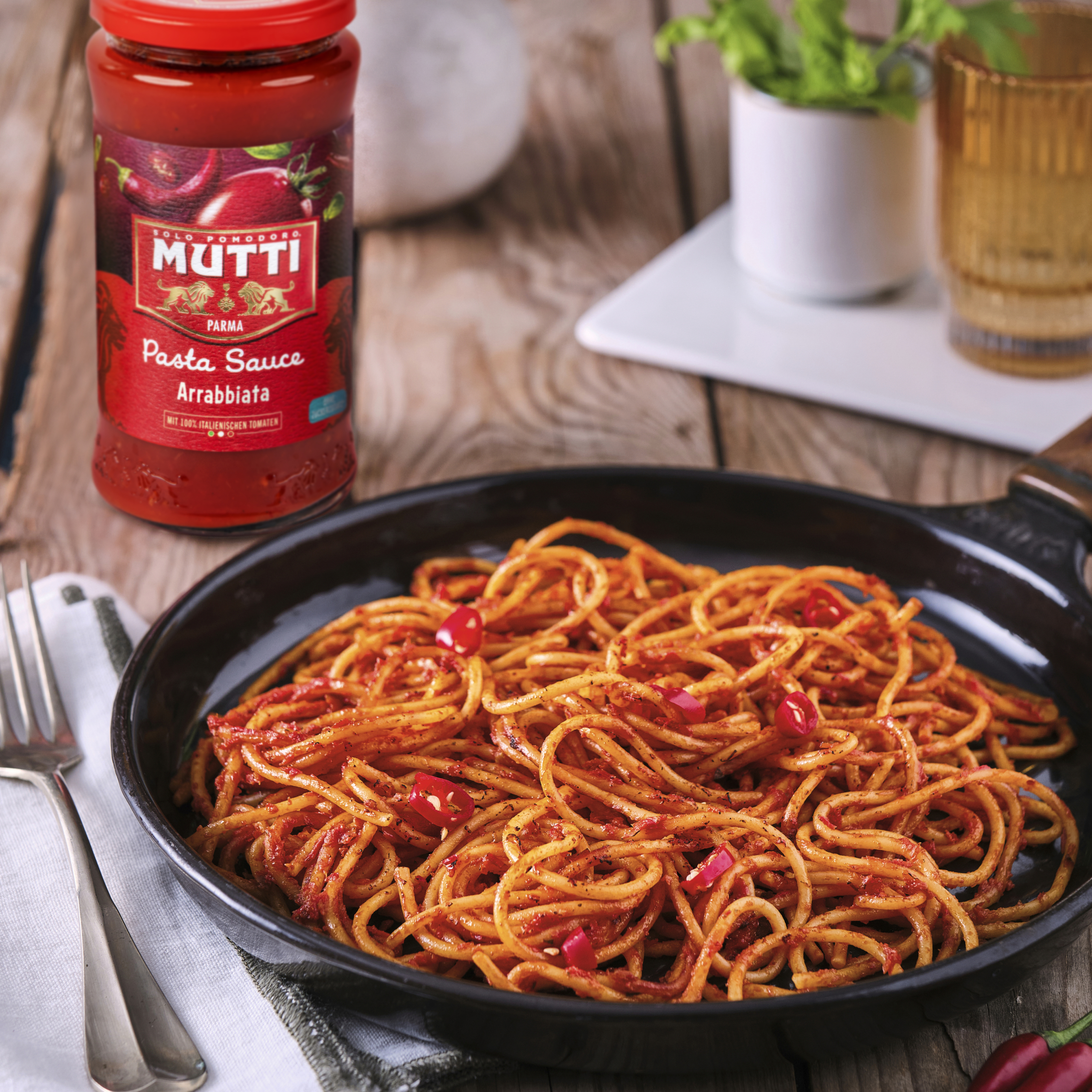 Spaghetti all’assassina mit MUTTI Pasta Sauce Arrabbiata