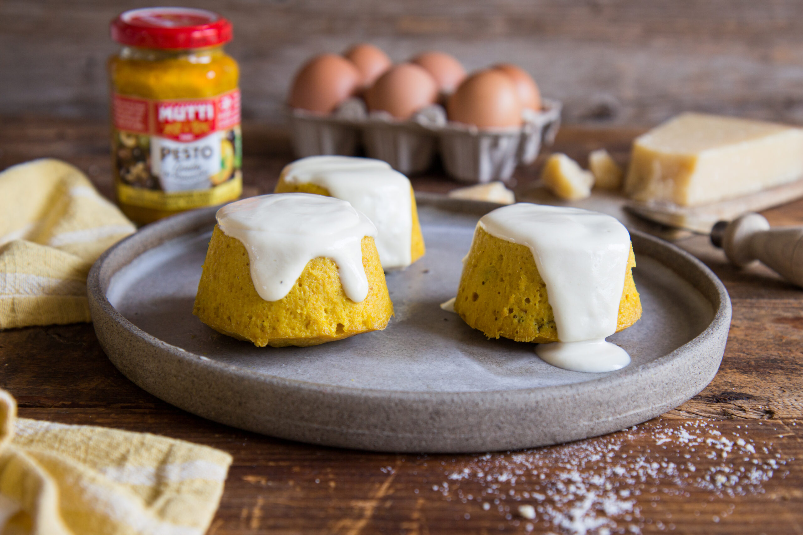 Flan mit gelbem Tomatenpesto