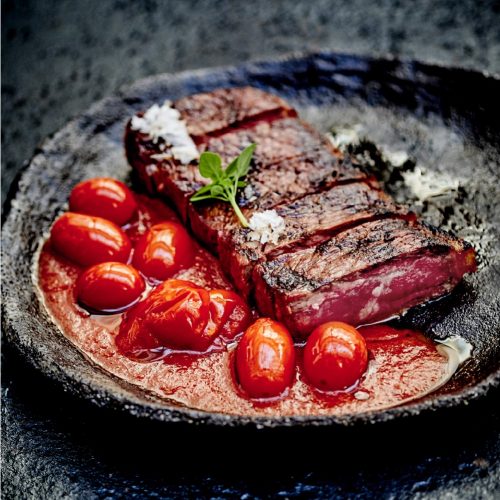 Entrecôte grillée à la tomate Entrecôte grillée à la tomate