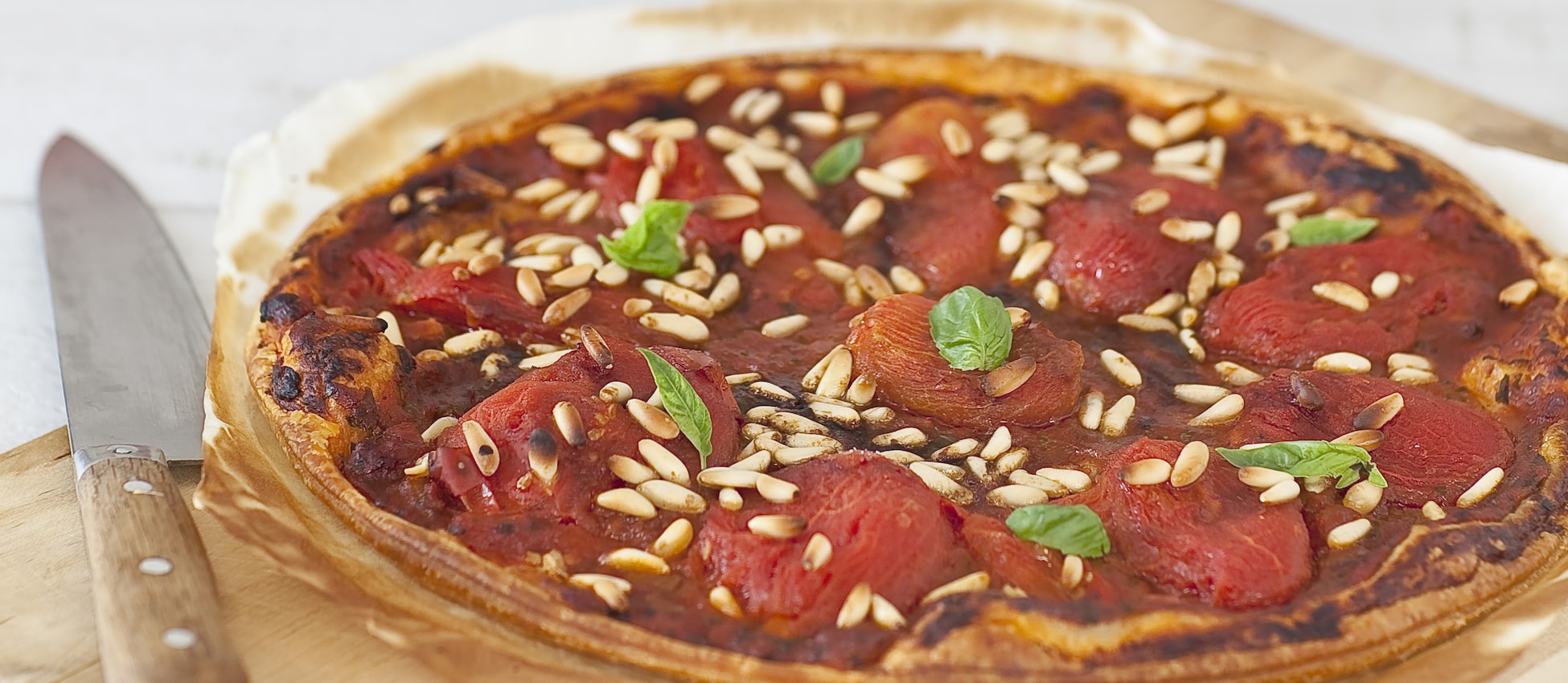 Tarte fine à la tomate