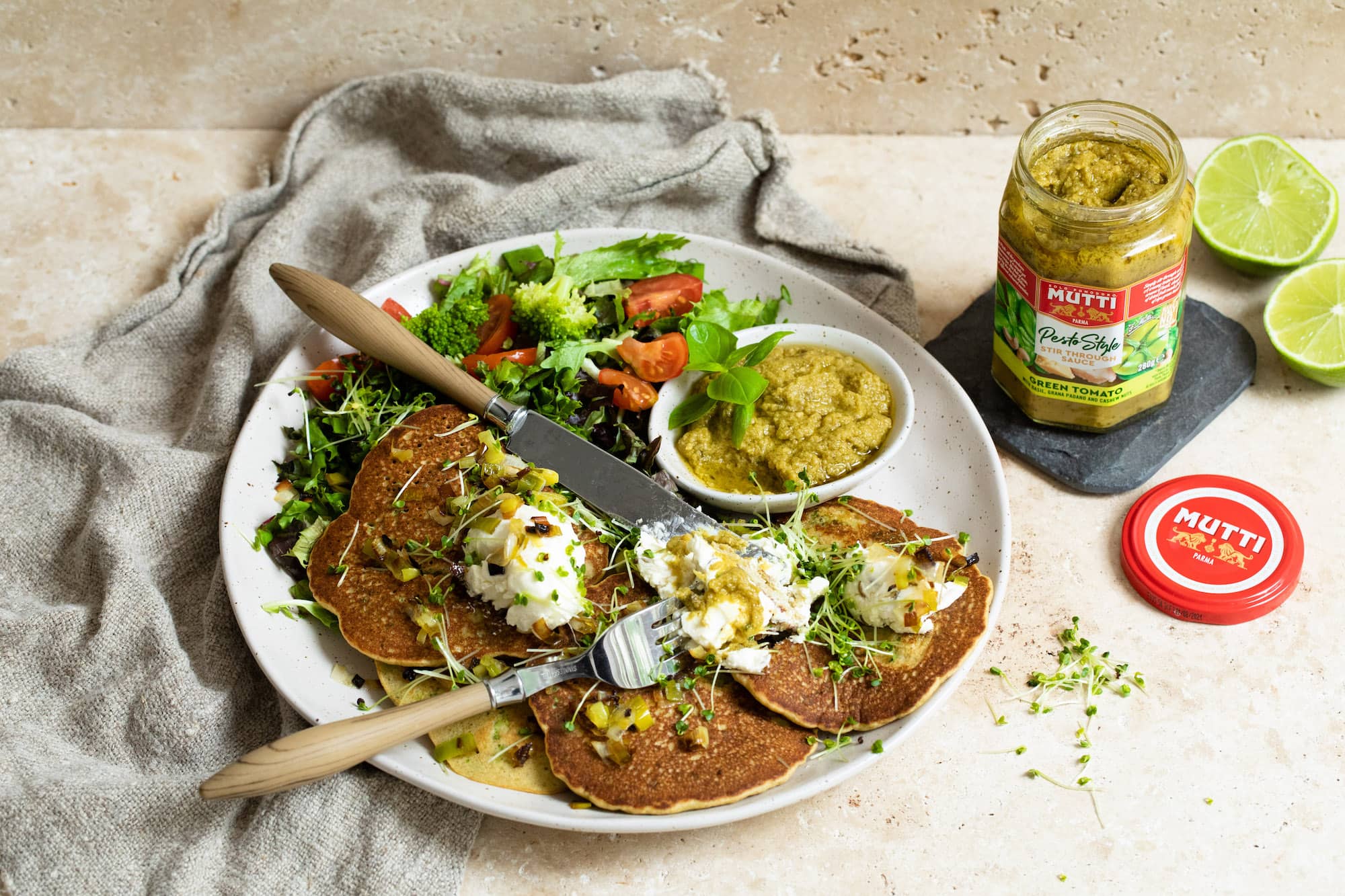 Pancakes au Pesto de tomates vertes Pancakes au Pesto de tomates vertes