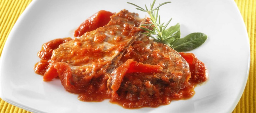 Côtelettes de porc à la paysanne aux Tomates finement concassées Mutti Côtelettes de porc à la paysanne aux Tomates finement concassées Mutti
