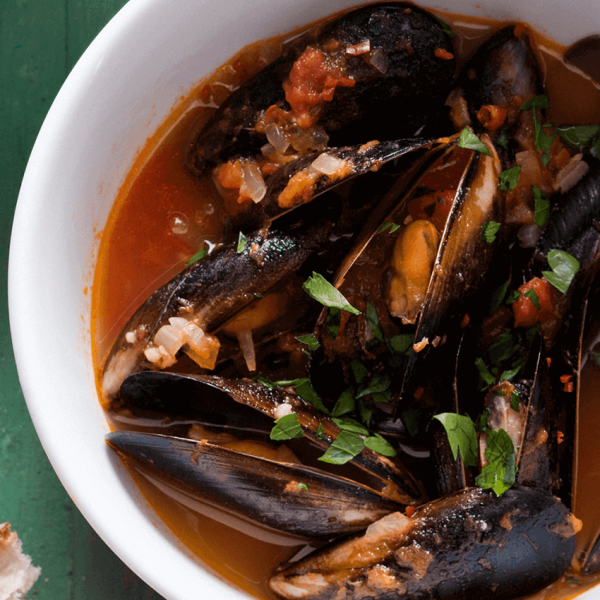 Mussels in spicy tomato broth-image