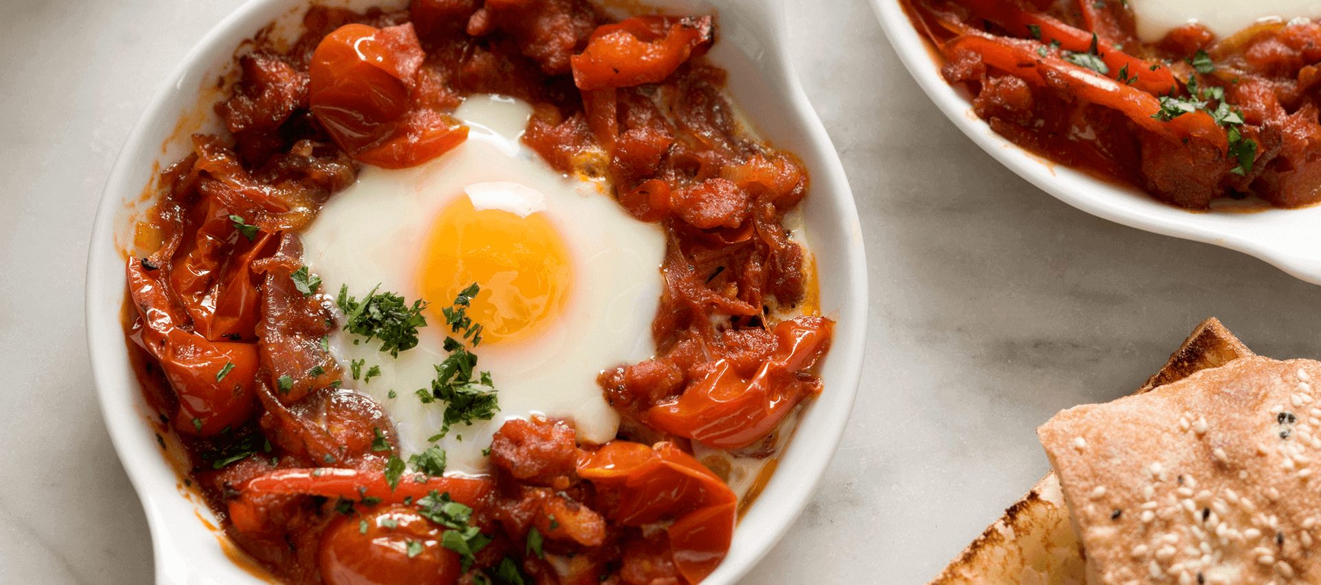 Italian style baked eggs with datterini tomatoes | Mutti Recipe