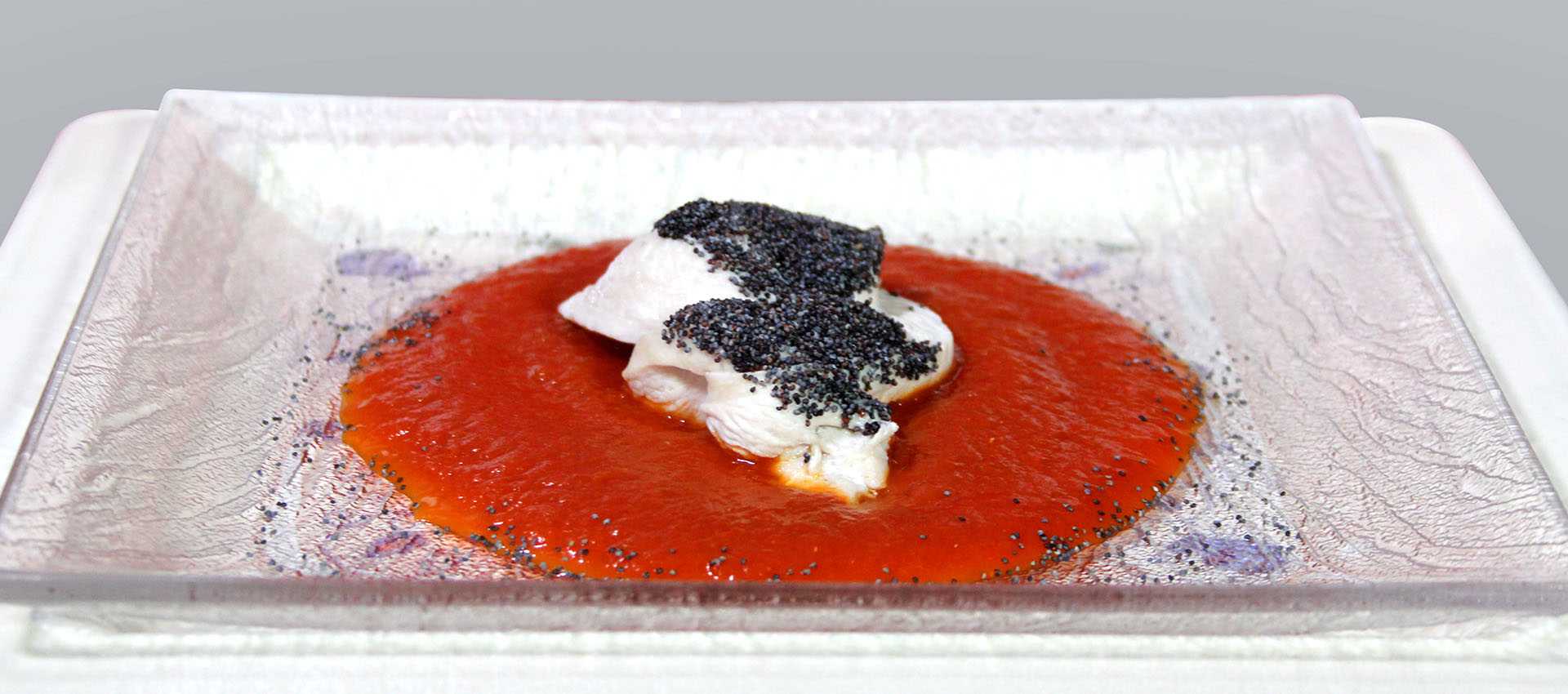 Gevlochten kipfilet met maanzaad