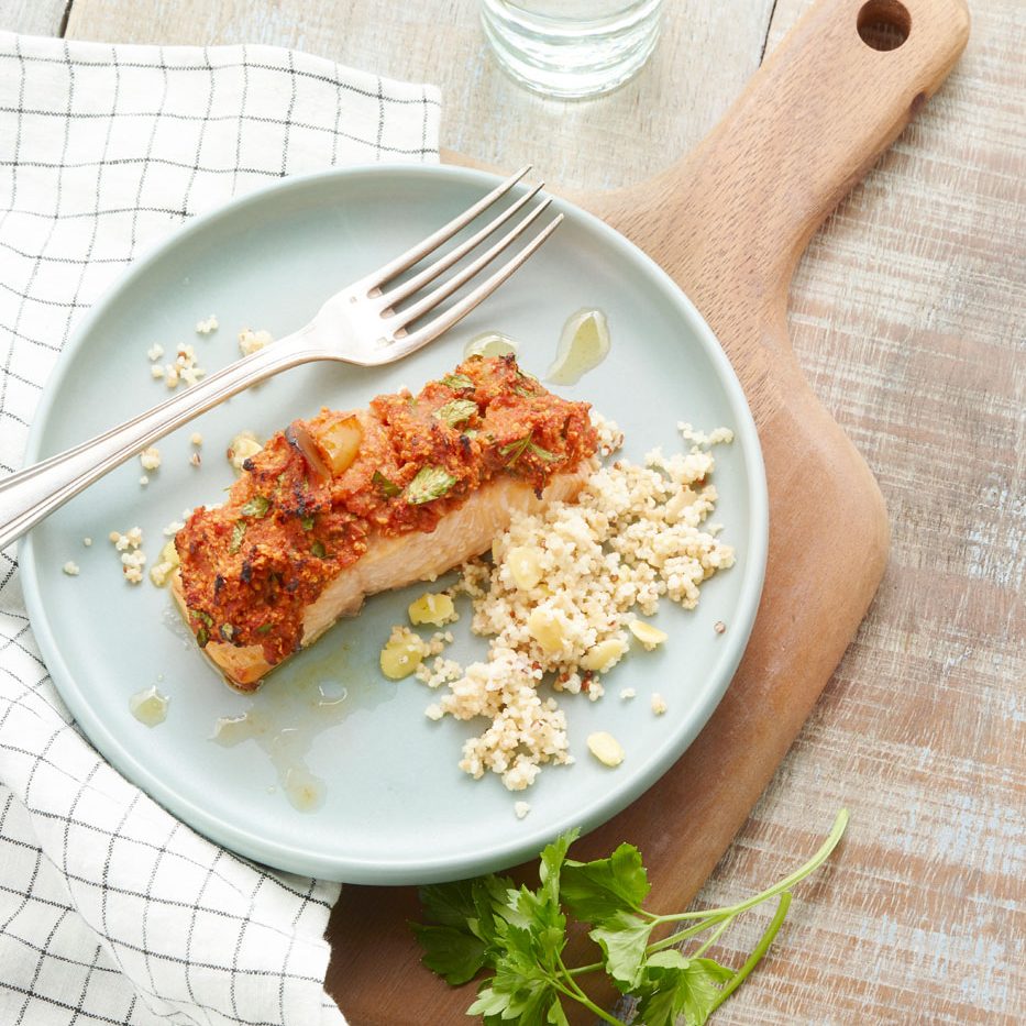 Zalm in tomatenkorst