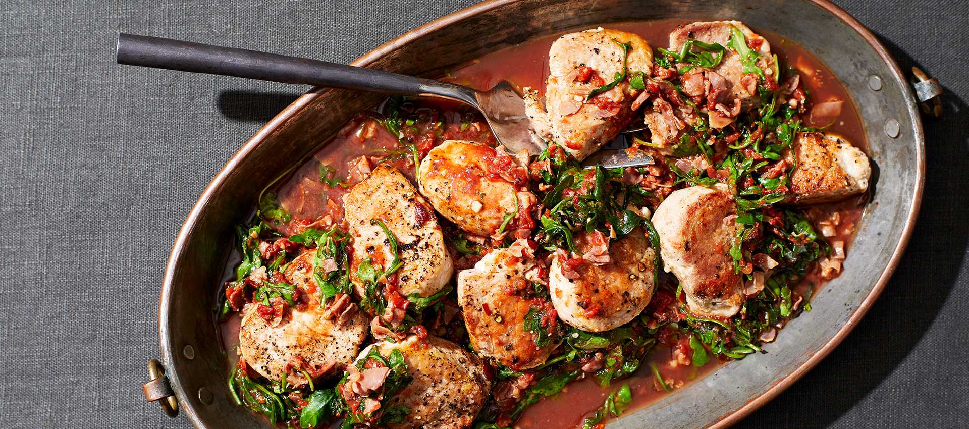 pork medallions with tomatoes prosciutto and arugula