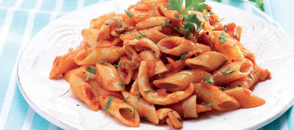 Pasta con le seppie Pasta con le seppie