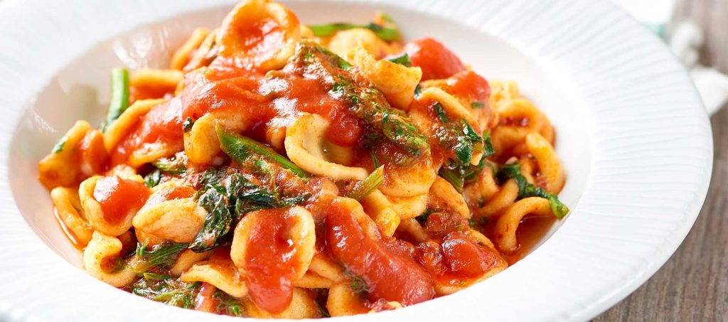 Orecchiette al pomodoro, ‘nduja e cime di rapa Orecchiette al pomodoro, ‘nduja e cime di rapa