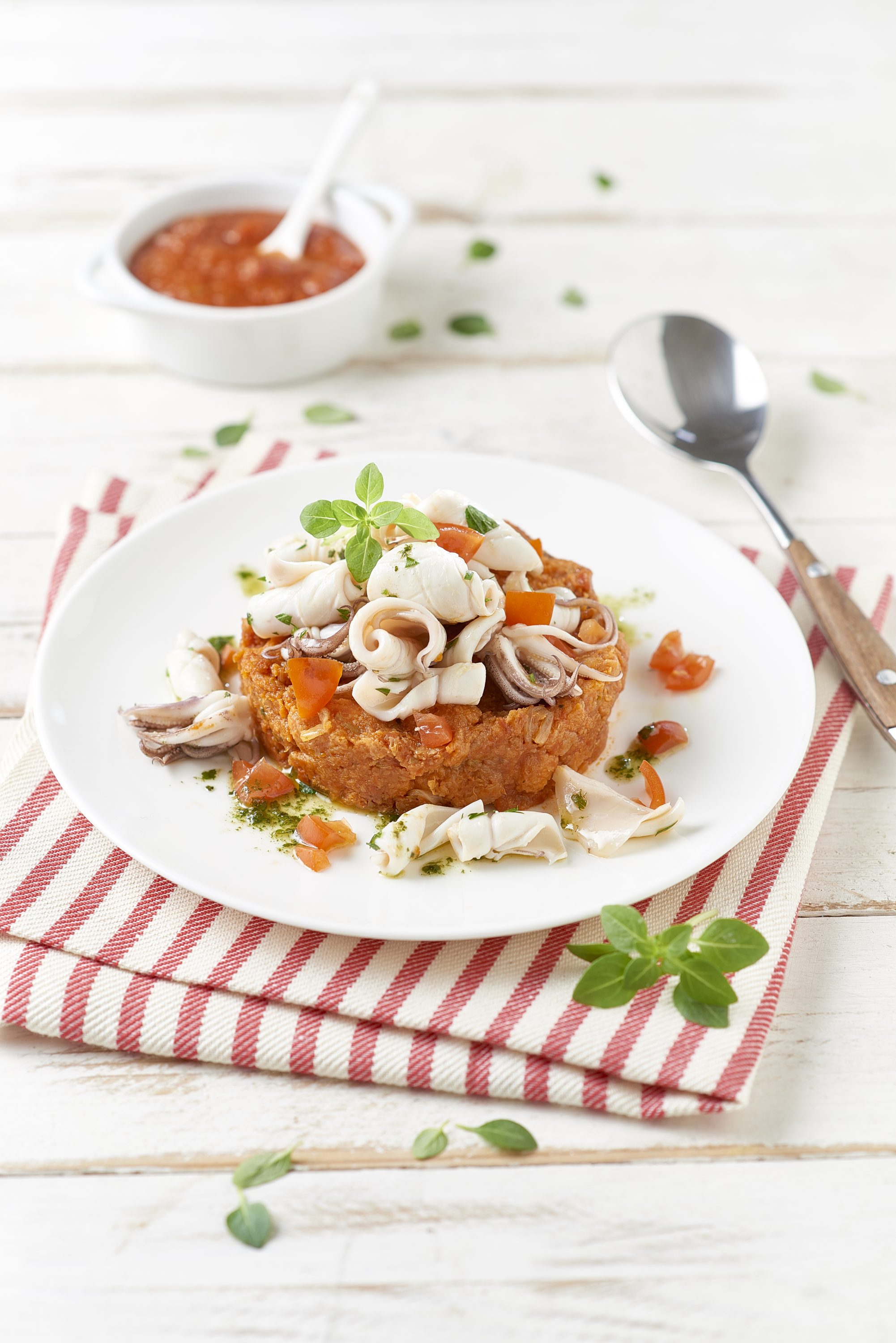 Kalmaritomaattikeitto