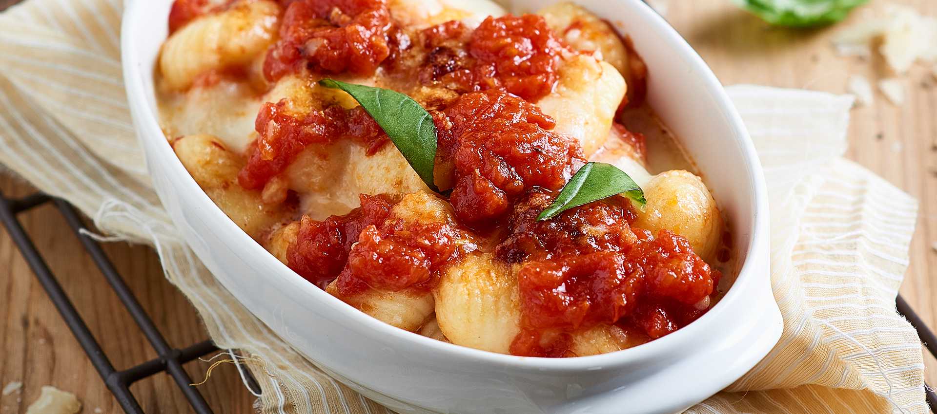 Gnocchit tomaattikastikkeessa