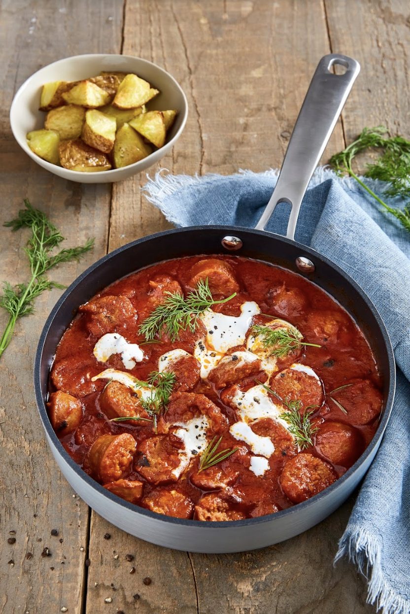 Makkarapata perunan tillin ja kermaviilin kera